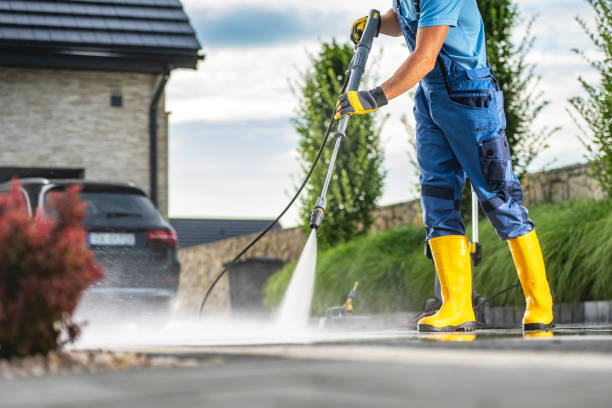 Why Choose Our Certified Pressure Washing Experts for Your Project Needs in Brownfield, TX?